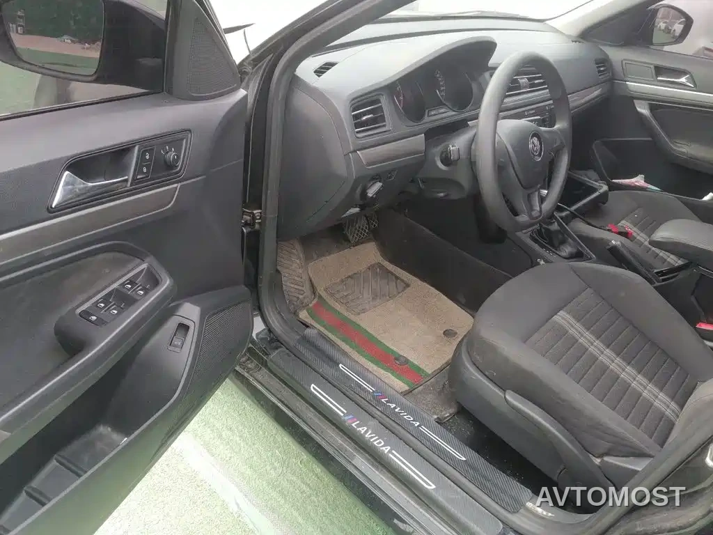 Volkswagen Lavida 2019 Lavida Start 1.5L Auto Trend (China VI) — фото 11