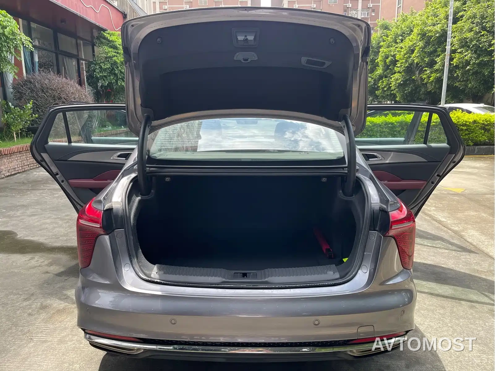 Hongqi H5 2023 1.5T HEV Smart Connect Flag Comfort — фото 14