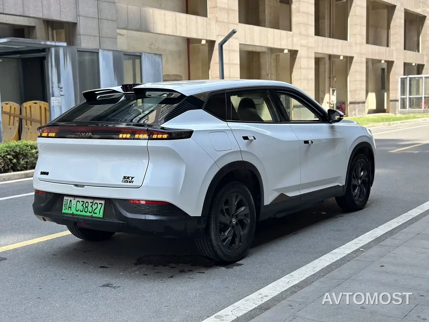 Dongfeng Aeolus SKY EV01 2023 Model 445km PRO — фото 12