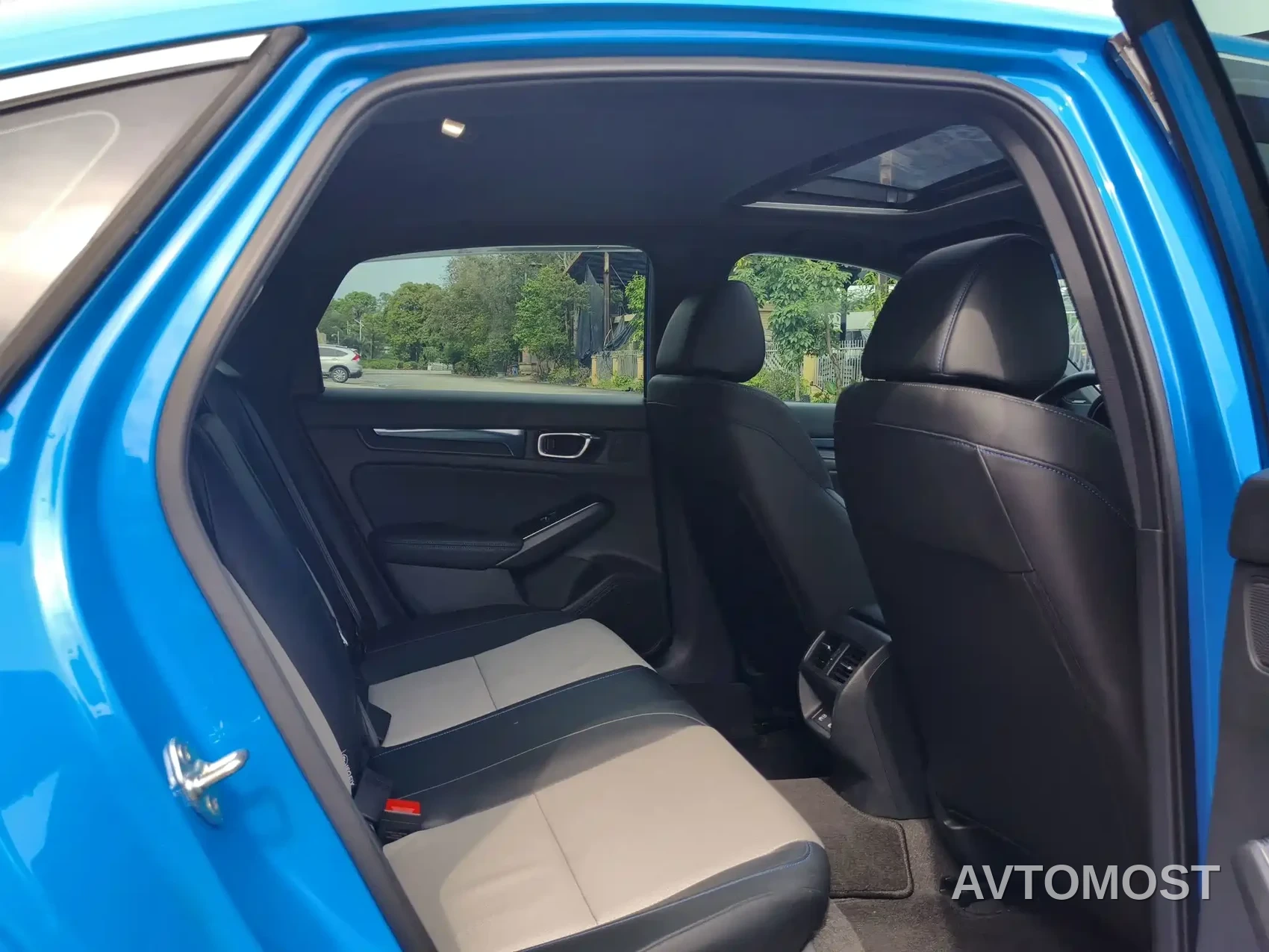 Honda Integra 2025 Model 2.0L e:HEV Sharp·Tech Edition — фото 12