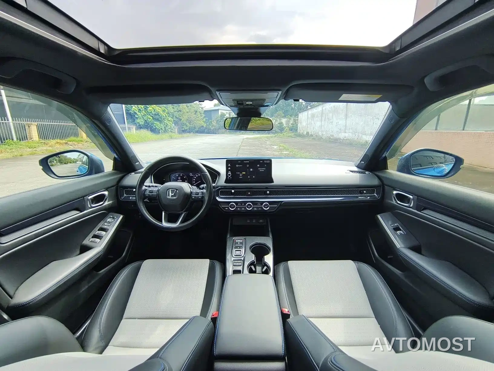 Honda Integra 2025 Model 2.0L e:HEV Sharp·Tech Edition — фото 13