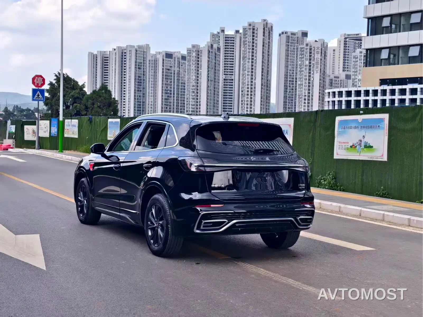 Hongqi HS5 2023 2.0T Flag Joy Pro Edition — фото 13