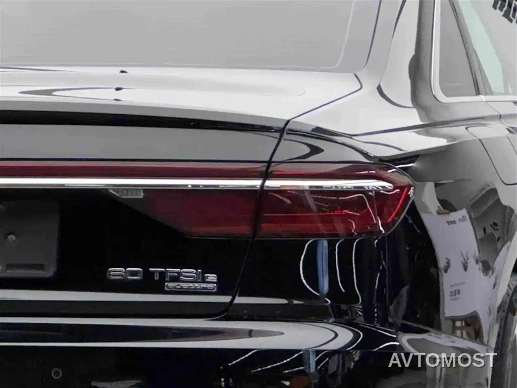 Audi A8 New Energy 2022 A8L 60 TFSIe quattro Collector's Edition — фото 2
