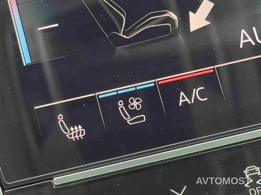 Audi A8 New Energy 2022 A8L 60 TFSIe quattro Collector's Edition — фото 12