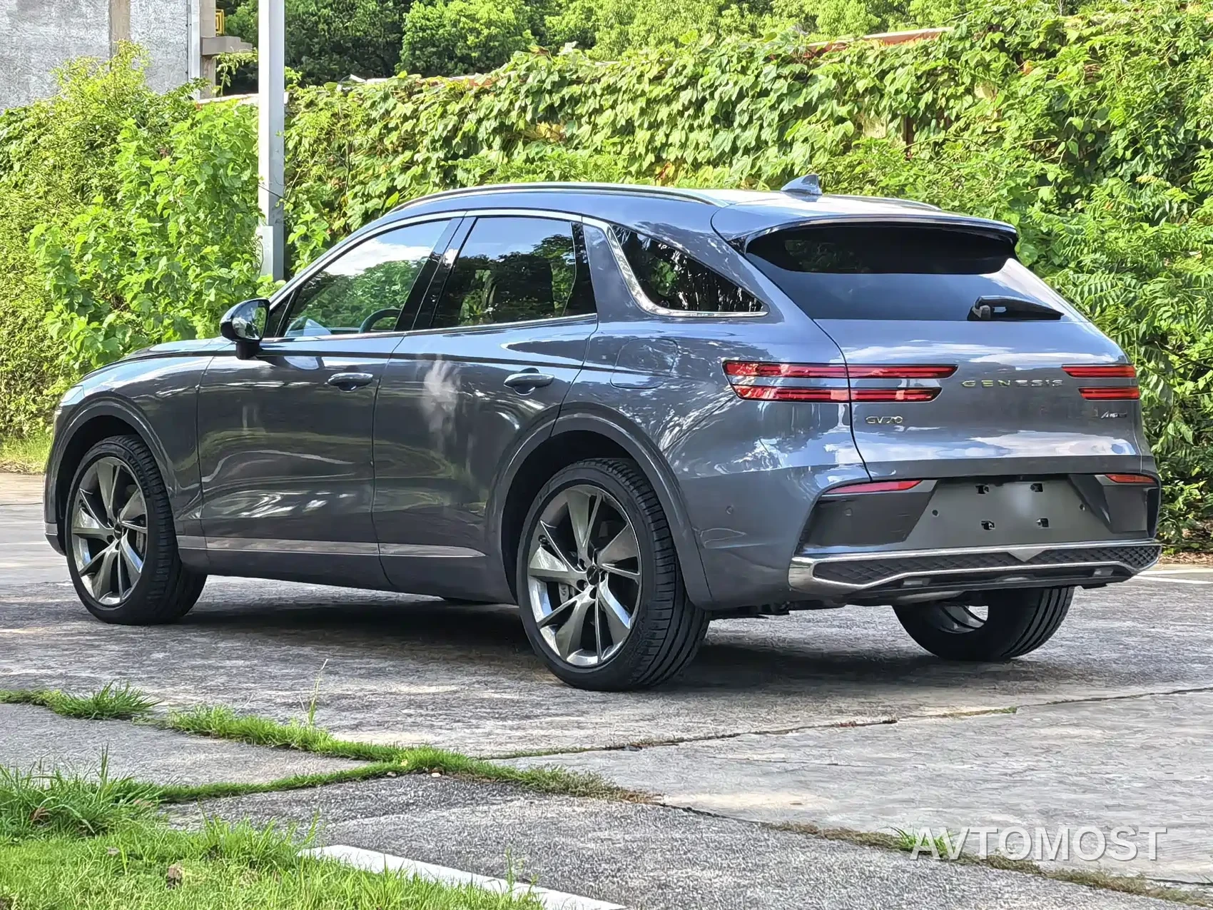 Genesis GV70 2025 2.5T 4WD Flagship Edition — фото 4