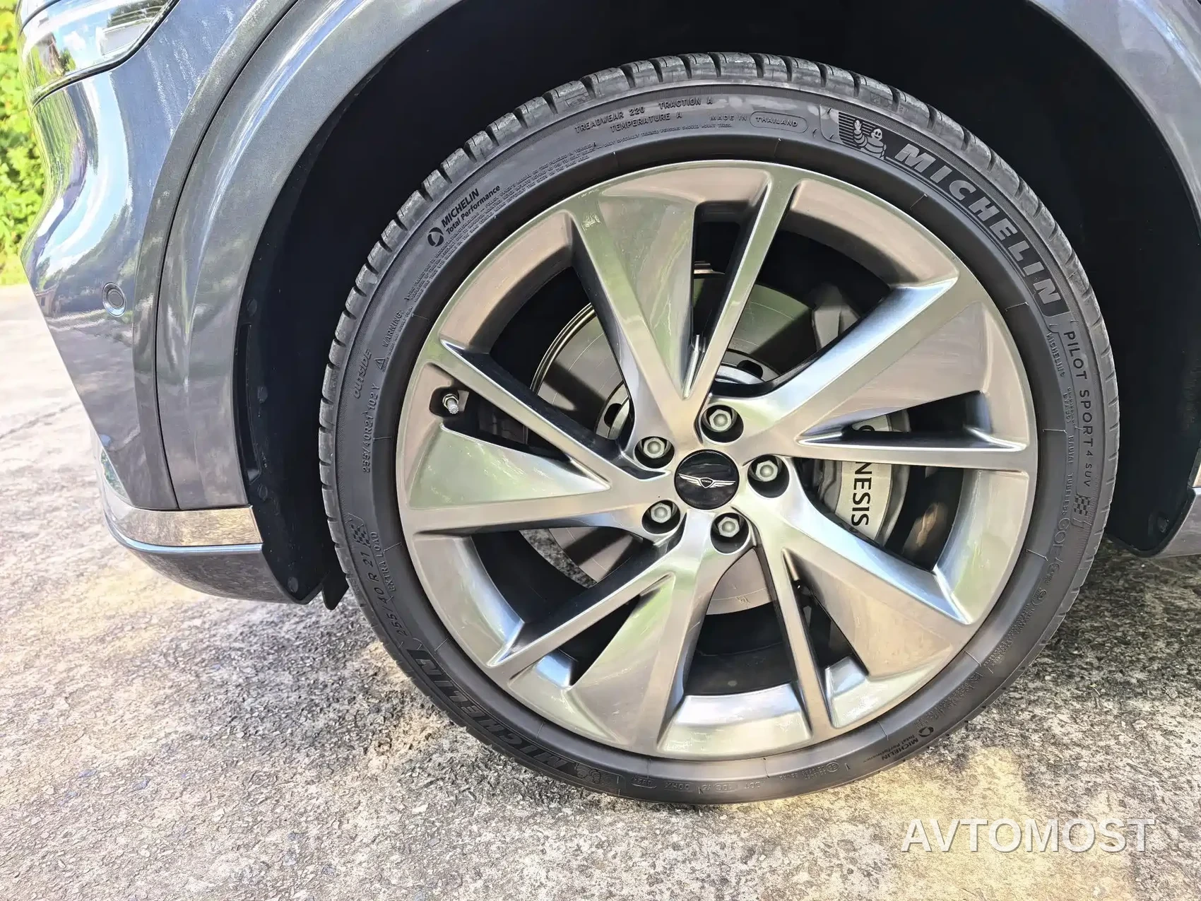 Genesis GV70 2025 2.5T 4WD Flagship Edition — фото 9