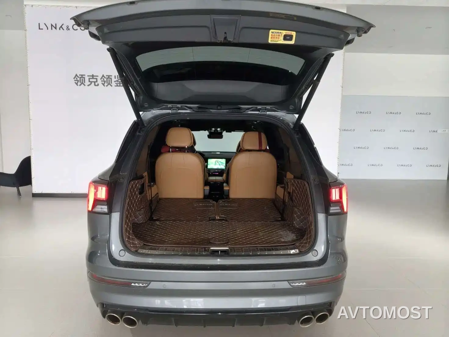 Lynk & Co 09 2021 2.0T Halo 7-seater — фото 14