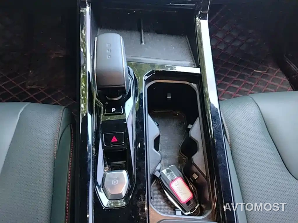 Geely Boyue 2024 1.5TD Soaring Dragon Edition — фото 12