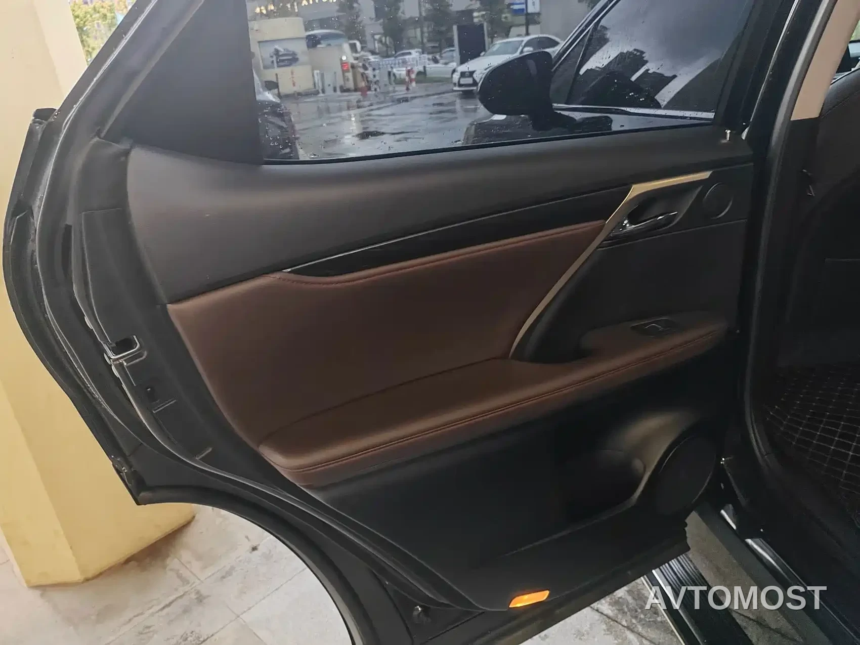 Lexus RX 2020 Facelift 450h AWD Elegance Edition — фото 6
