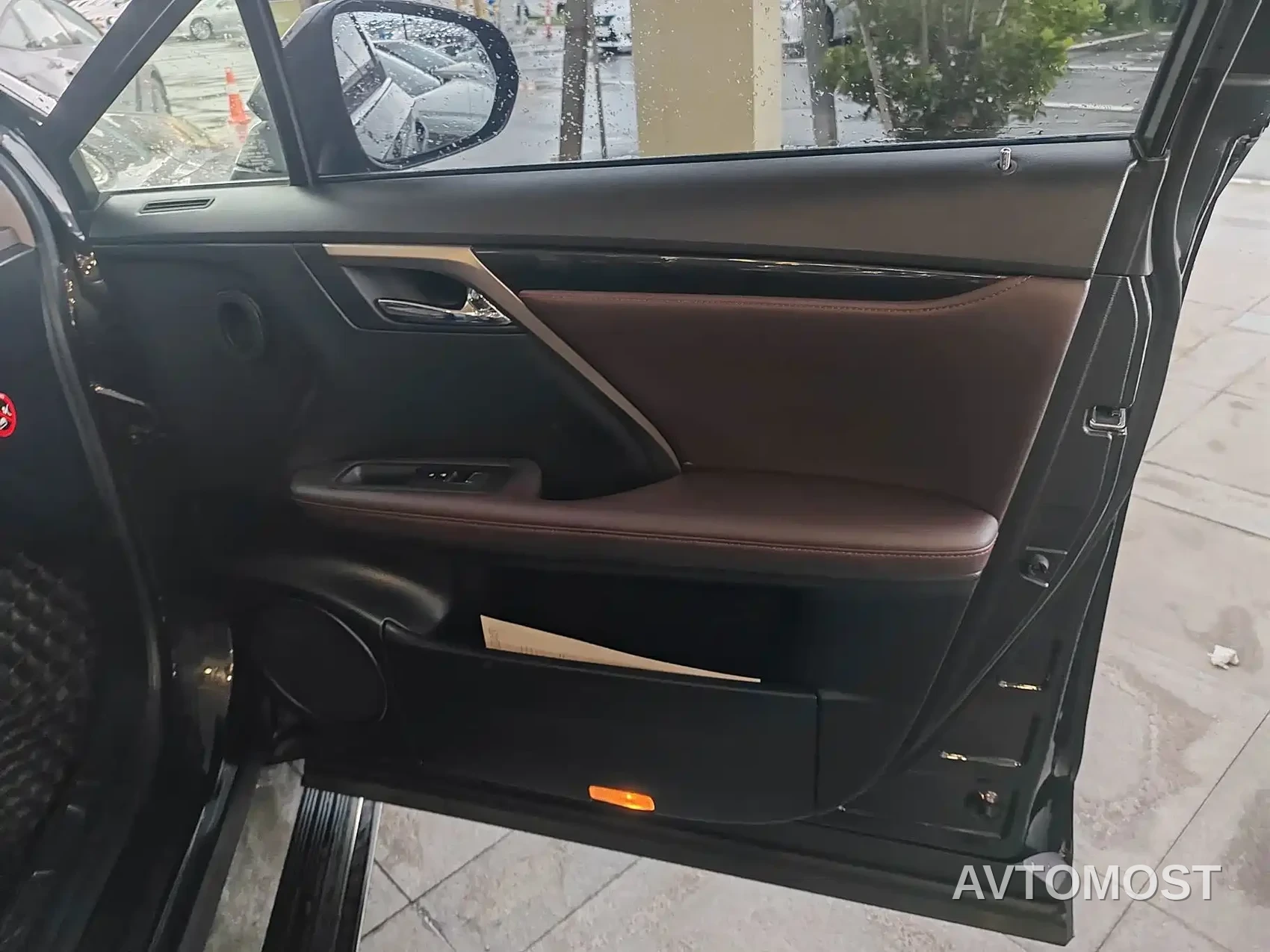 Lexus RX 2020 Facelift 450h AWD Elegance Edition — фото 11