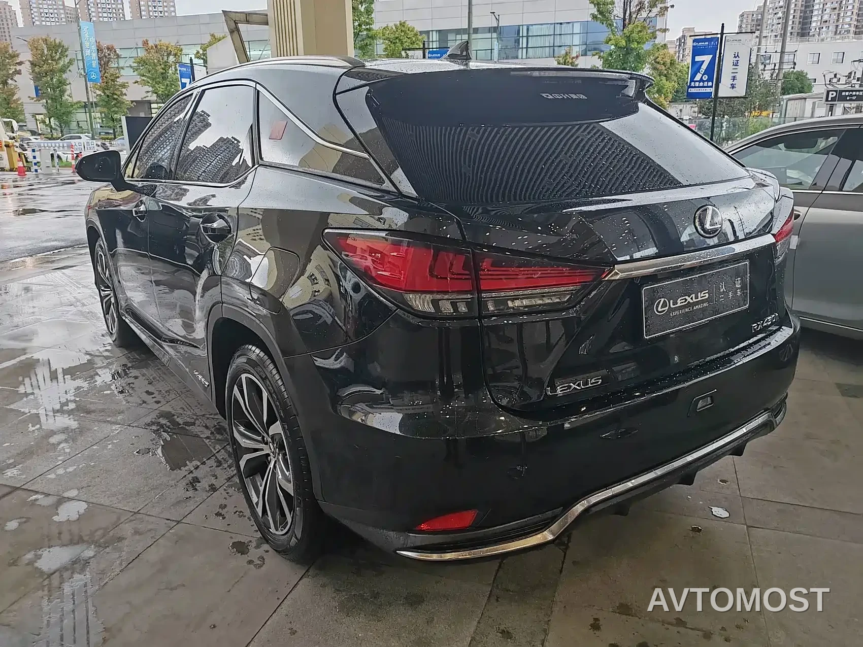 Lexus RX 2020 Facelift 450h AWD Elegance Edition — фото 14