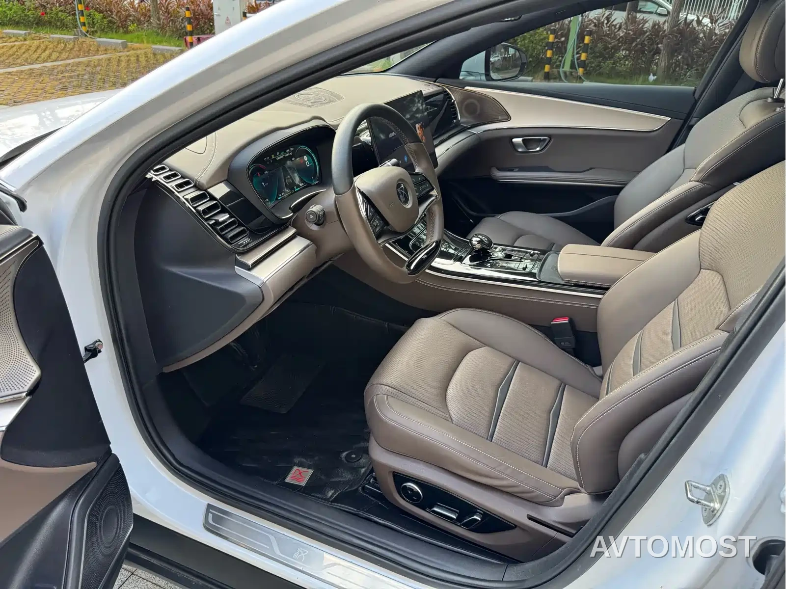 BYD Han 2020 DM AWD Performance Luxury Edition — фото 5