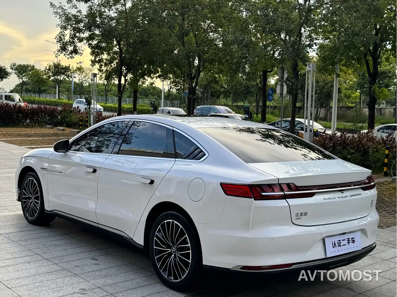 BYD Han 2020 DM AWD Performance Luxury Edition — фото 11