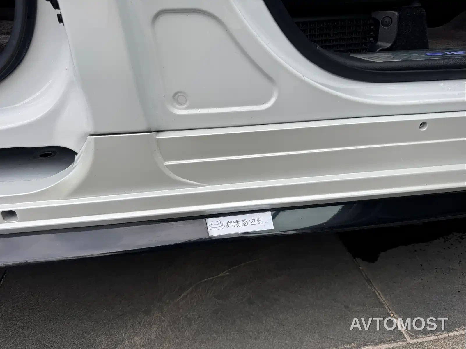 Toyota Sienna 2021 2.5L Hybrid Ultimate Edition — фото 24