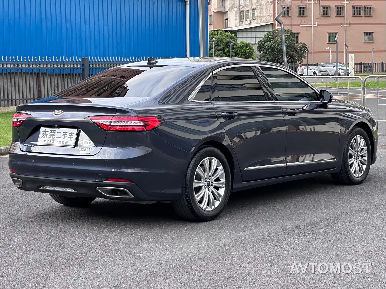 Ford Taurus 2019 EcoBoost 245 Enjoyment Edition — фото 9