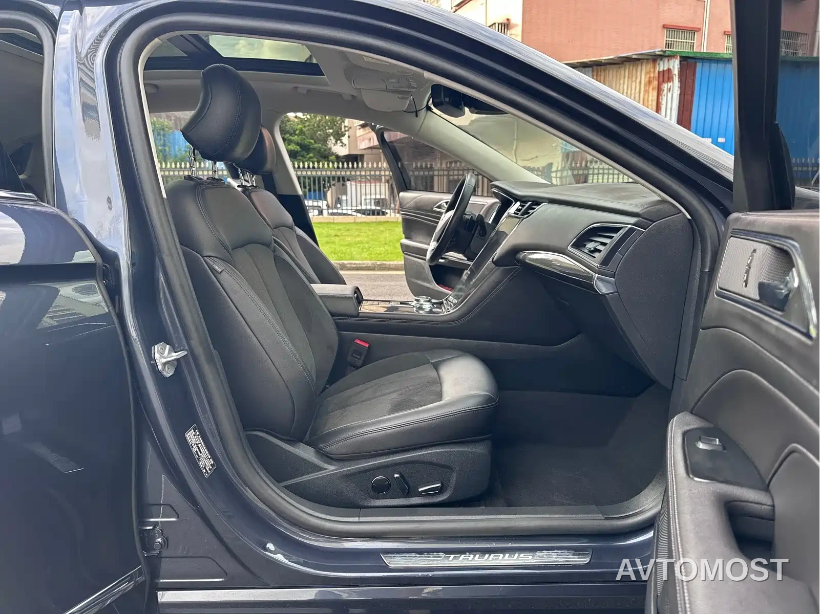 Ford Taurus 2019 EcoBoost 245 Enjoyment Edition — фото 10