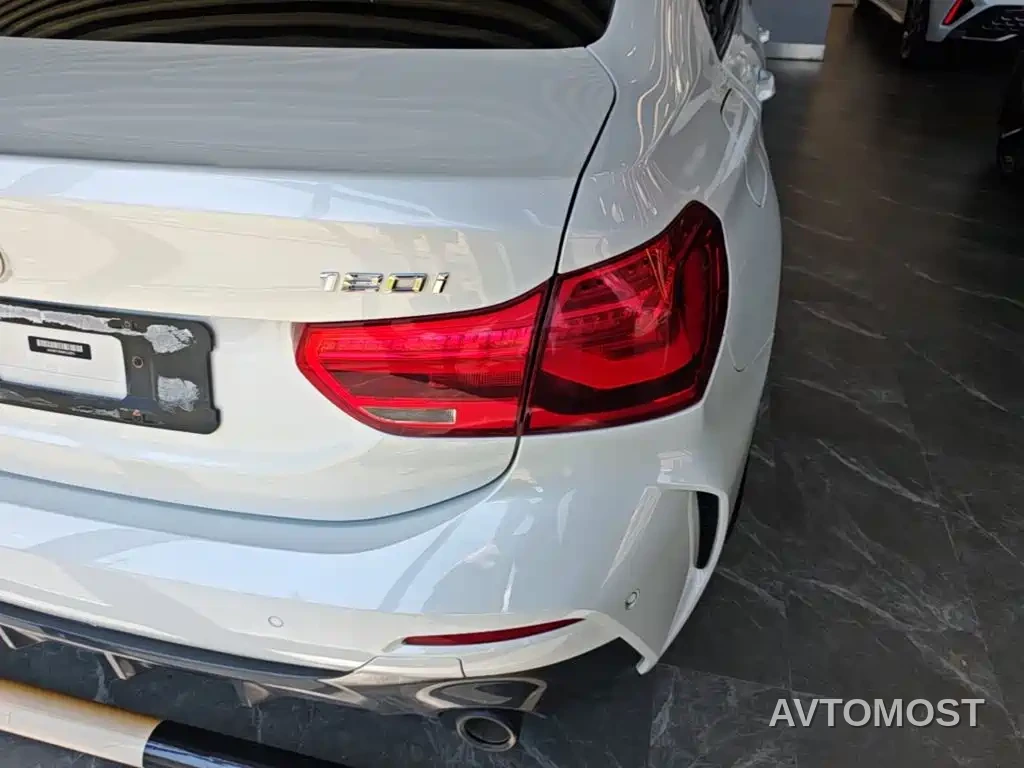 BMW 1 Series 2021 Facelift 120i M Sport Shadow Edition — фото 7