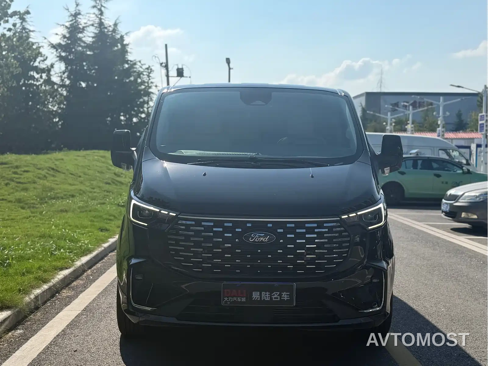Ford Tourneo 2024 Model 2.0T Auto Supreme Plus Edition — фото 2