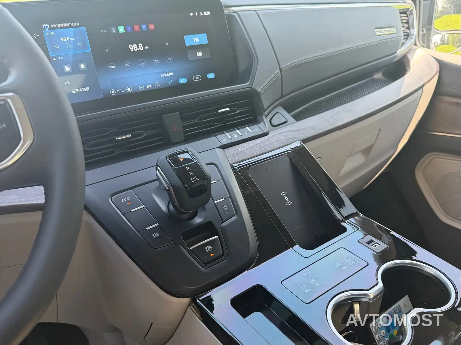 Ford Tourneo 2024 Model 2.0T Auto Supreme Plus Edition — фото 6