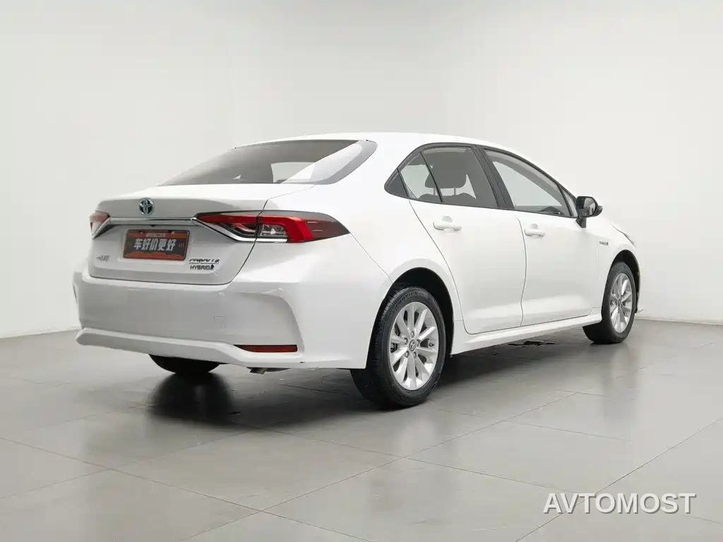 Toyota Corolla 2021 Hybrid 1.8L E-CVT Elite Edition — фото 1