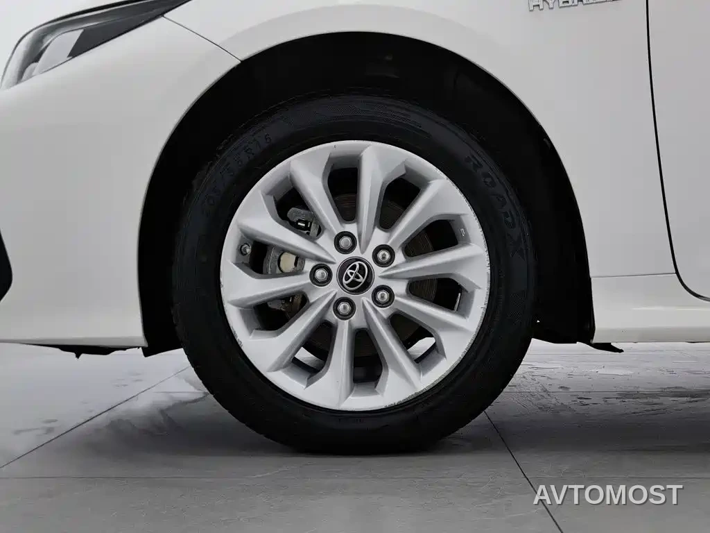 Toyota Corolla 2021 Hybrid 1.8L E-CVT Elite Edition — фото 15