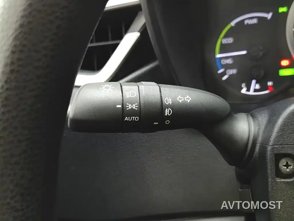 Toyota Corolla 2021 Hybrid 1.8L E-CVT Elite Edition — фото 19