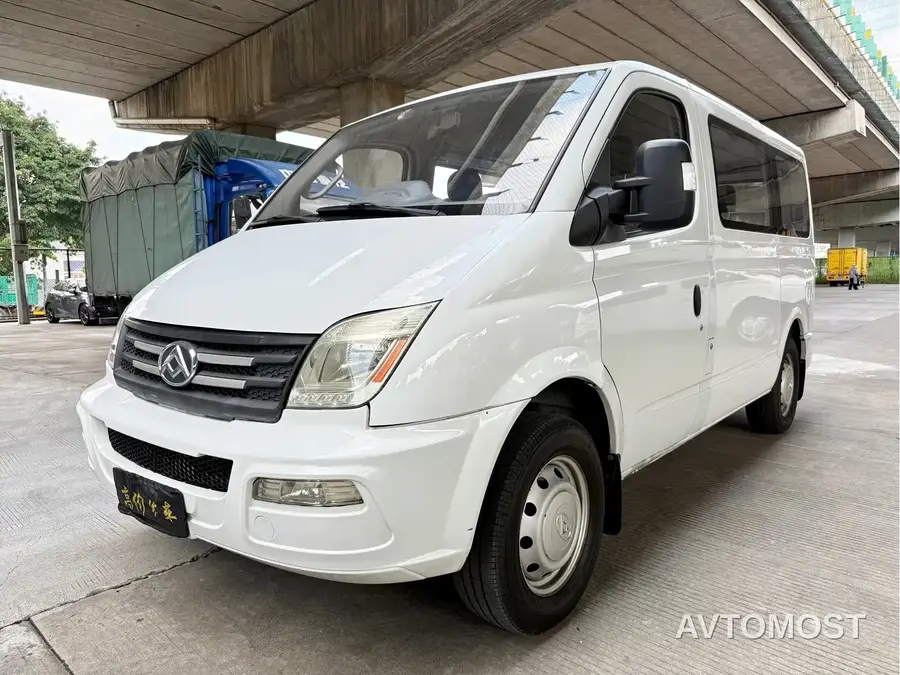 SAIC Maxus Xintu V80 2023 2.0T Manual Classic Aoyun Power Edition Short Wheelbase Ultra-Low Roof 5/6-Seater