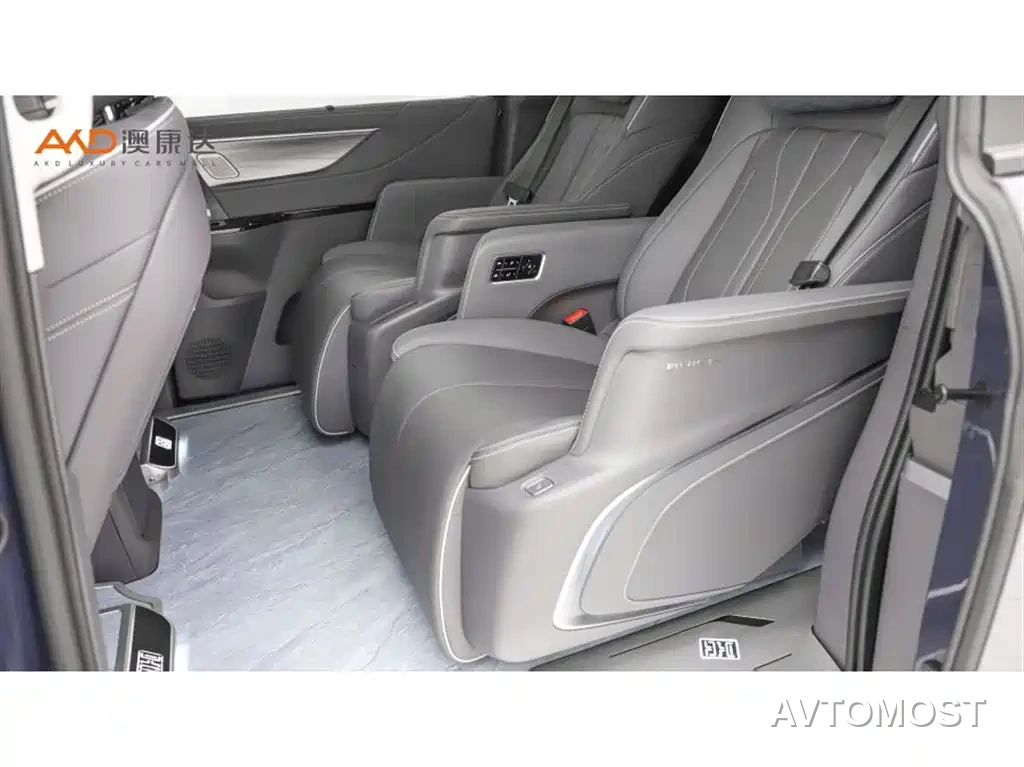 Buick GL8 2026 Luzun Premium Edition — фото 7