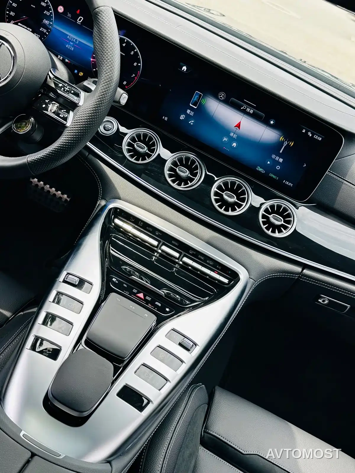 Mercedes-Benz AMG GT 2026 AMG GT 50 4-Door Coupe China Special Edition — фото 22