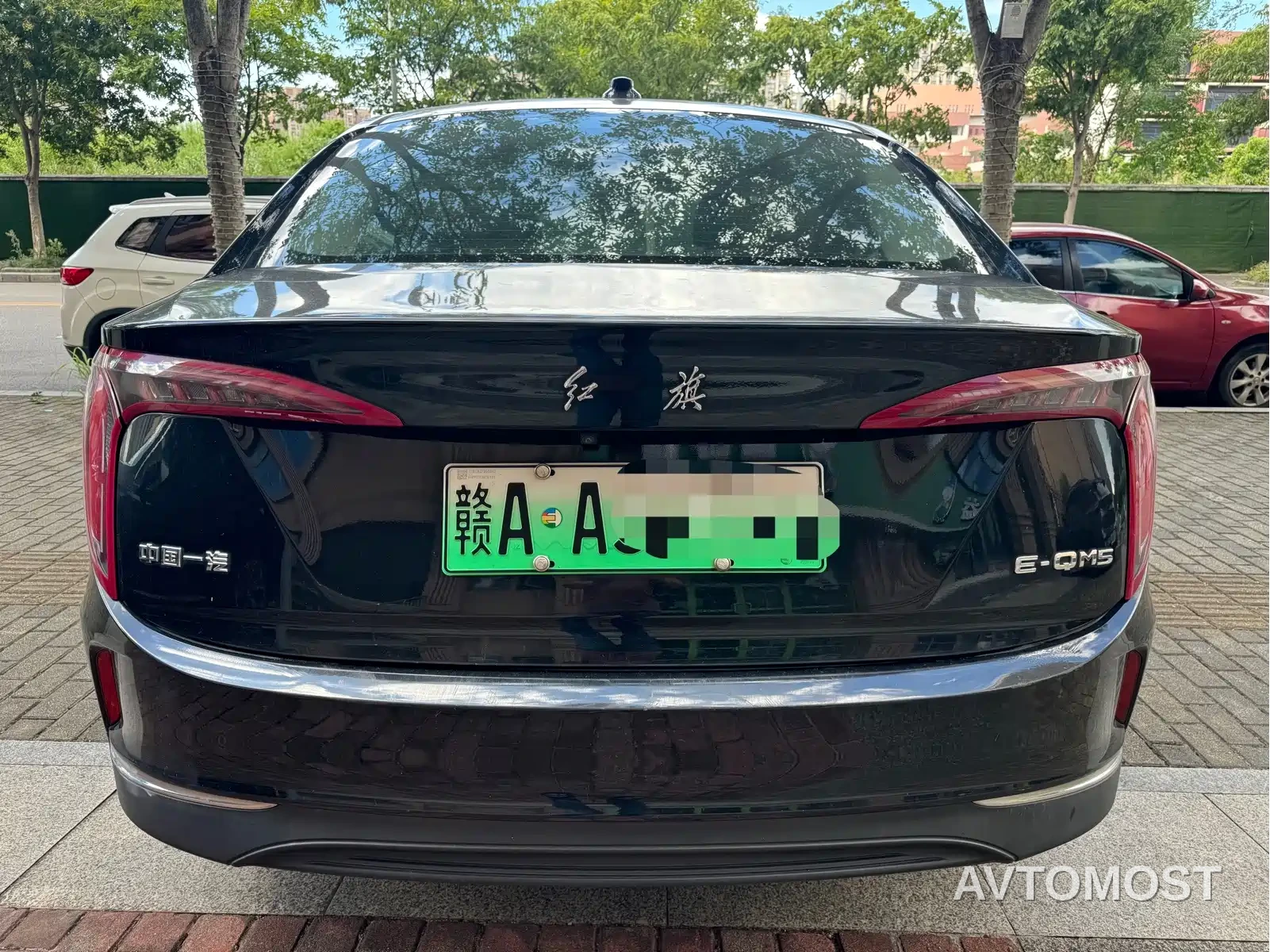 Hongqi E-QM5 2021 Charging T3 Edition 4-Seater — фото 4