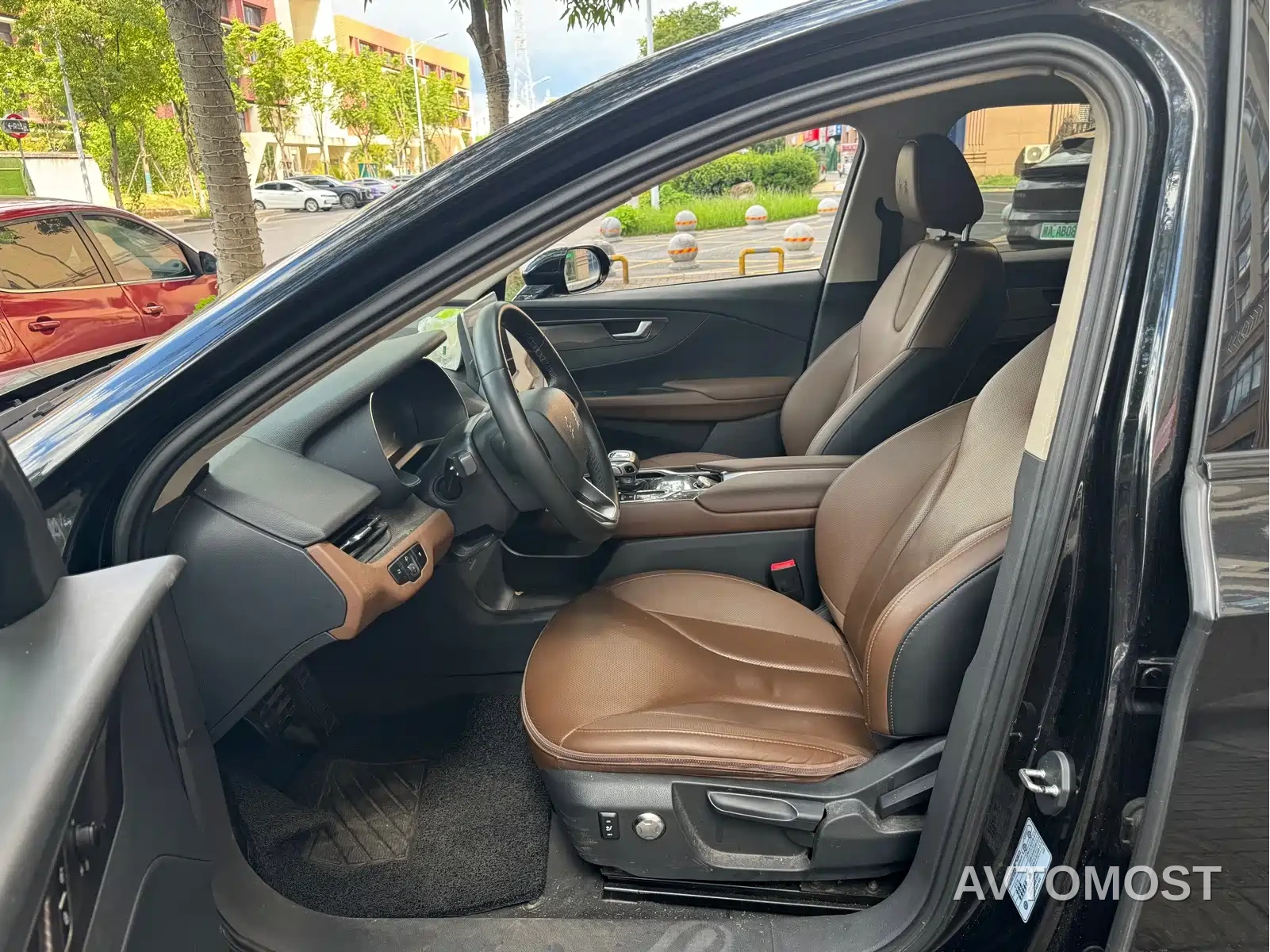 Hongqi E-QM5 2021 Charging T3 Edition 4-Seater — фото 6