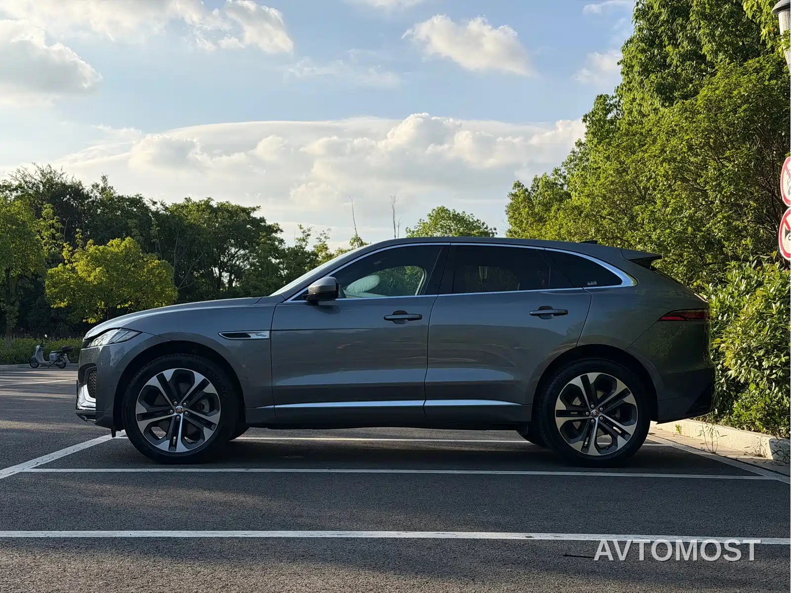 Jaguar F-PACE 2021 340PS R-Dynamic SE — фото 5