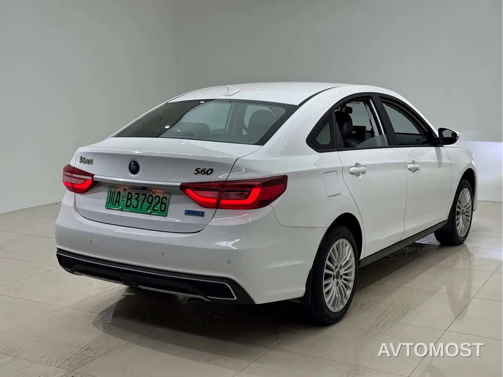 Dongfeng Fengxing S60EV 2024 Commercial Operation Model — фото 4