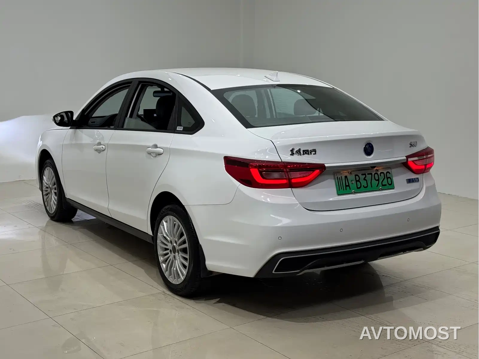 Dongfeng Fengxing S60EV 2024 Commercial Operation Model — фото 6