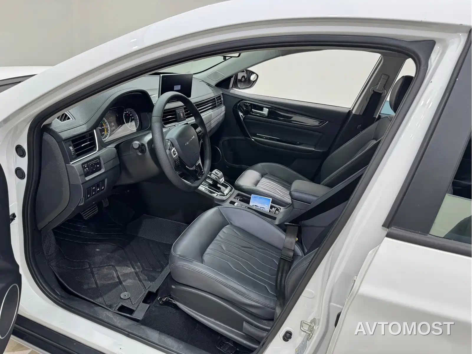 Dongfeng Fengxing S60EV 2024 Commercial Operation Model — фото 8