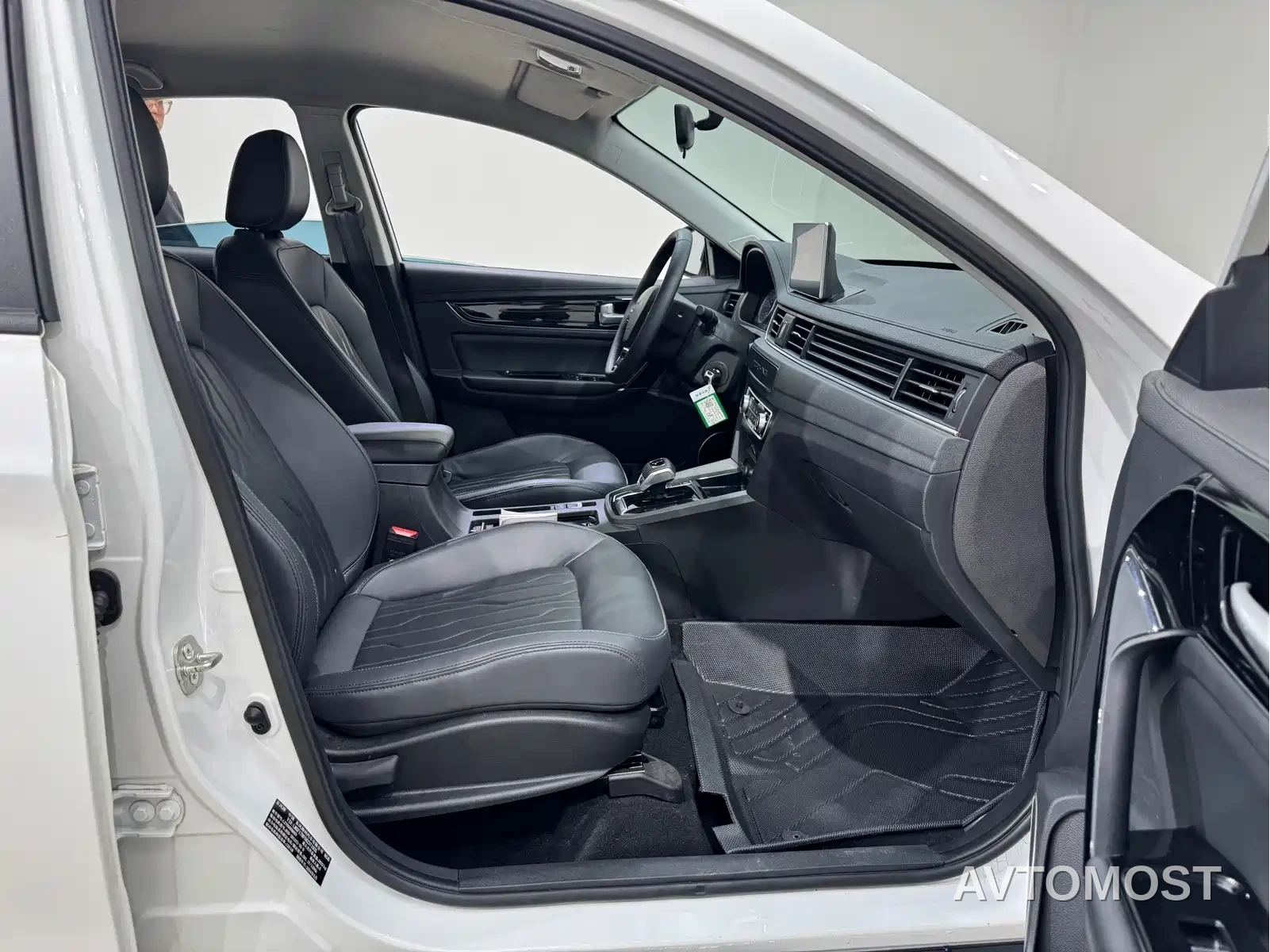 Dongfeng Fengxing S60EV 2024 Commercial Operation Model — фото 12