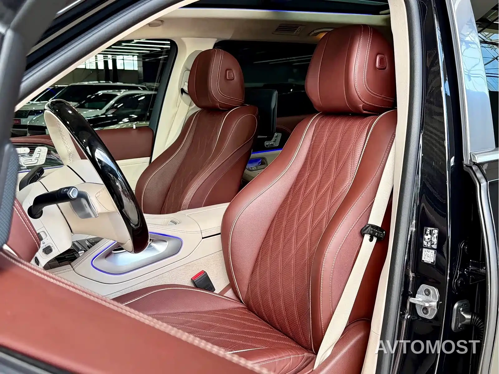 Mercedes-Benz Maybach GLS 2024 GLS 480 4MATIC — фото 10