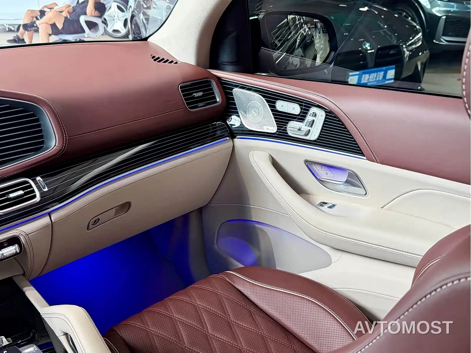 Mercedes-Benz Maybach GLS 2024 GLS 480 4MATIC — фото 14