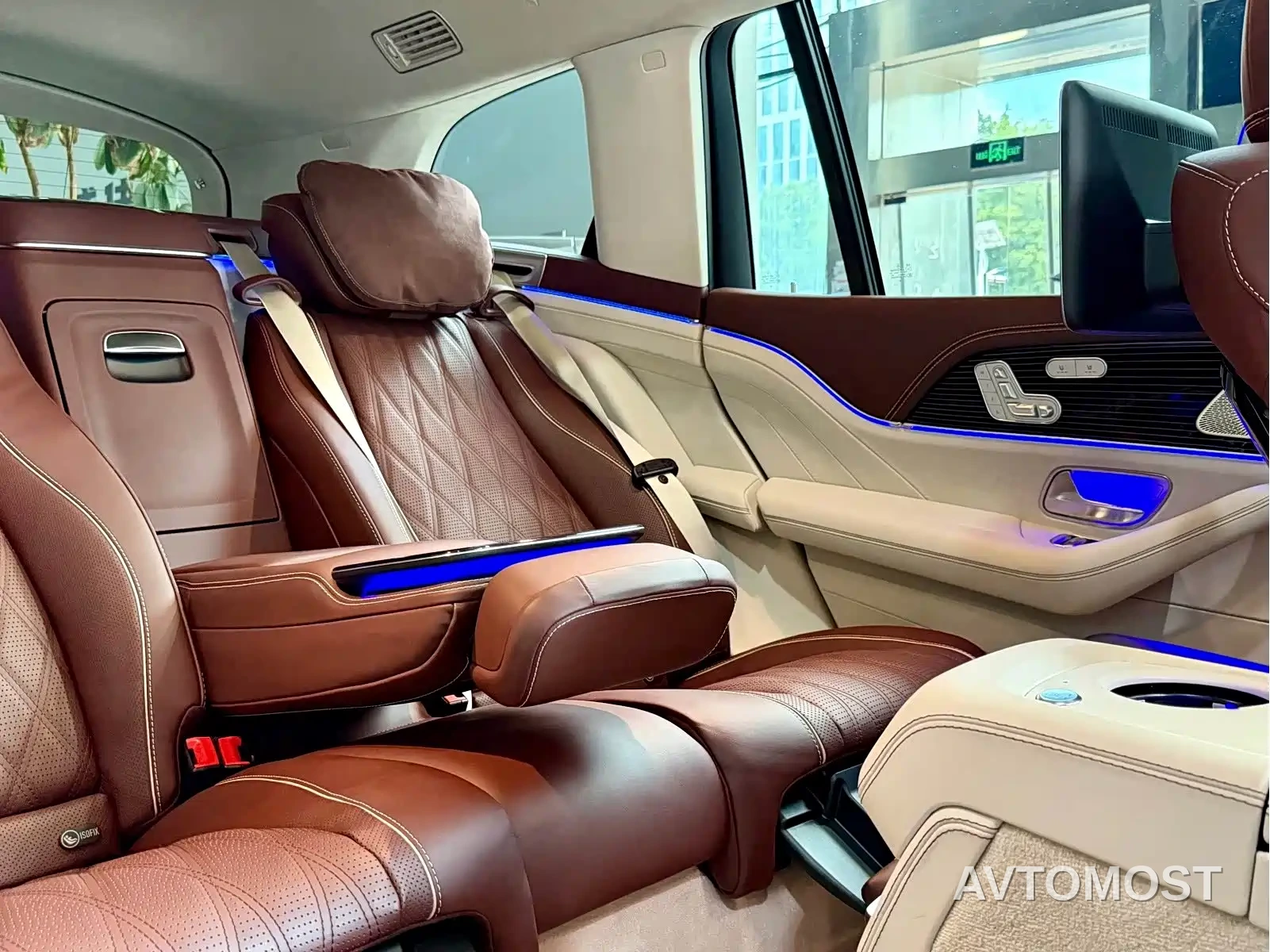 Mercedes-Benz Maybach GLS 2024 GLS 480 4MATIC — фото 27