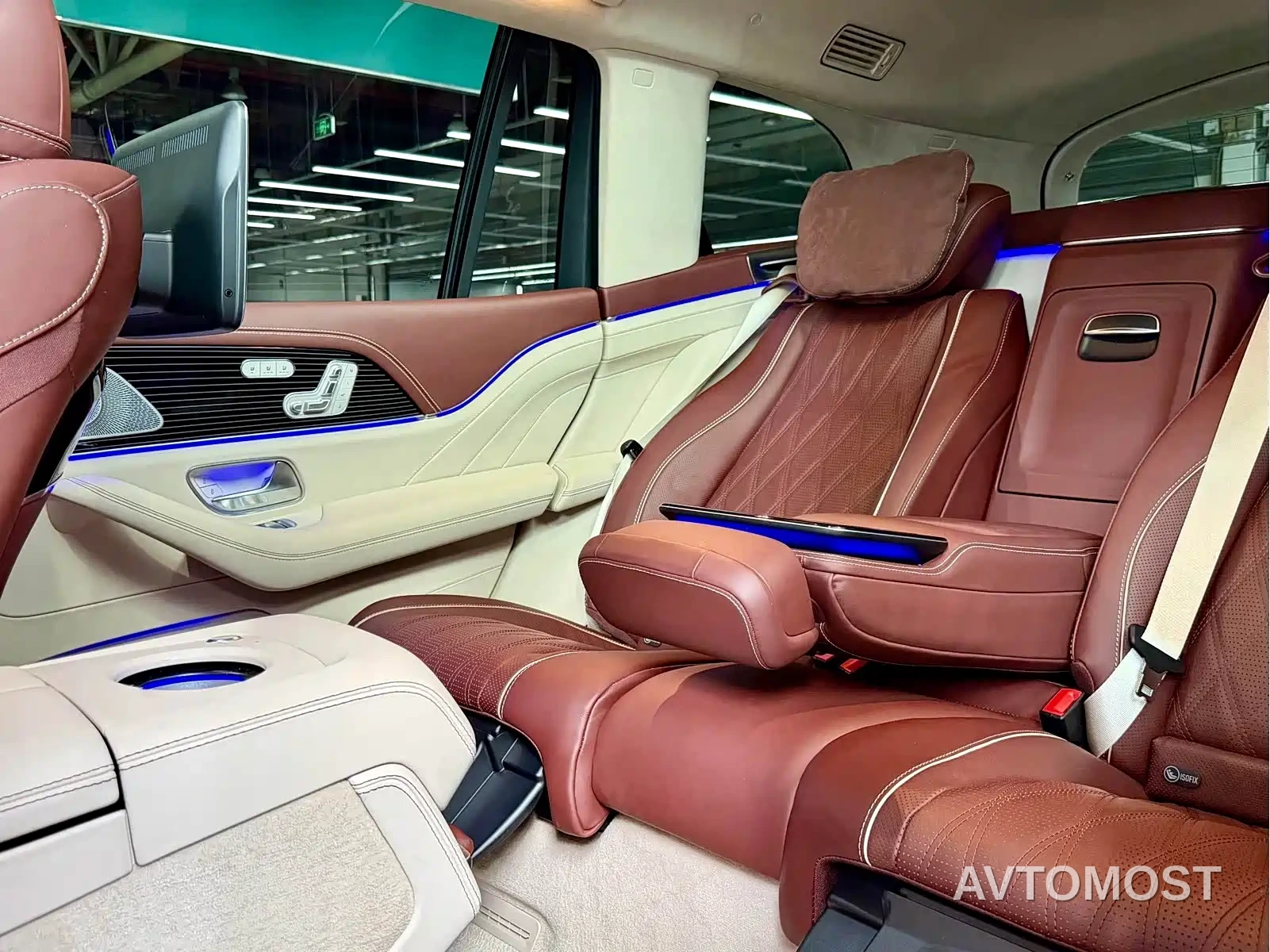 Mercedes-Benz Maybach GLS 2024 GLS 480 4MATIC — фото 28