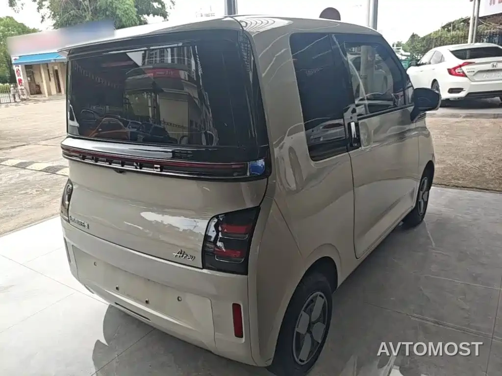 Wuling Air ev 2023 4-Seat Advanced Edition — фото 6