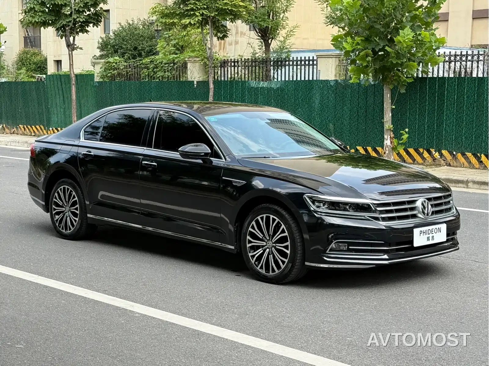 Volkswagen Phideon 2021 380TSI Luxury Edition — фото 3