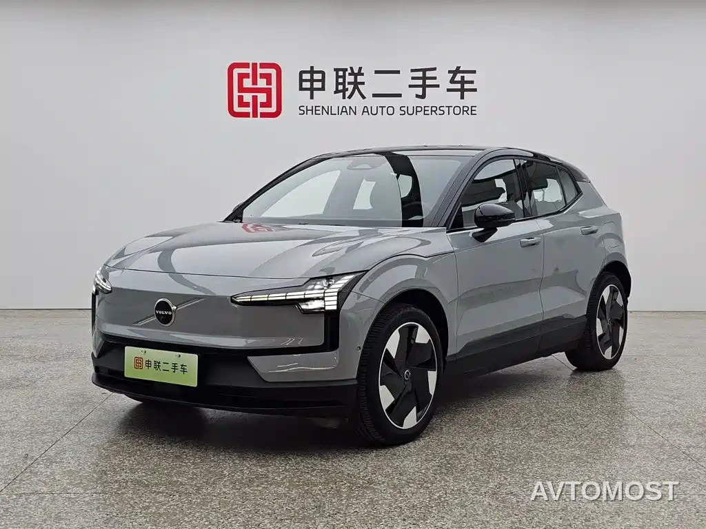 Volvo EX30 2025 RWD Long Range Ultra — фото 1
