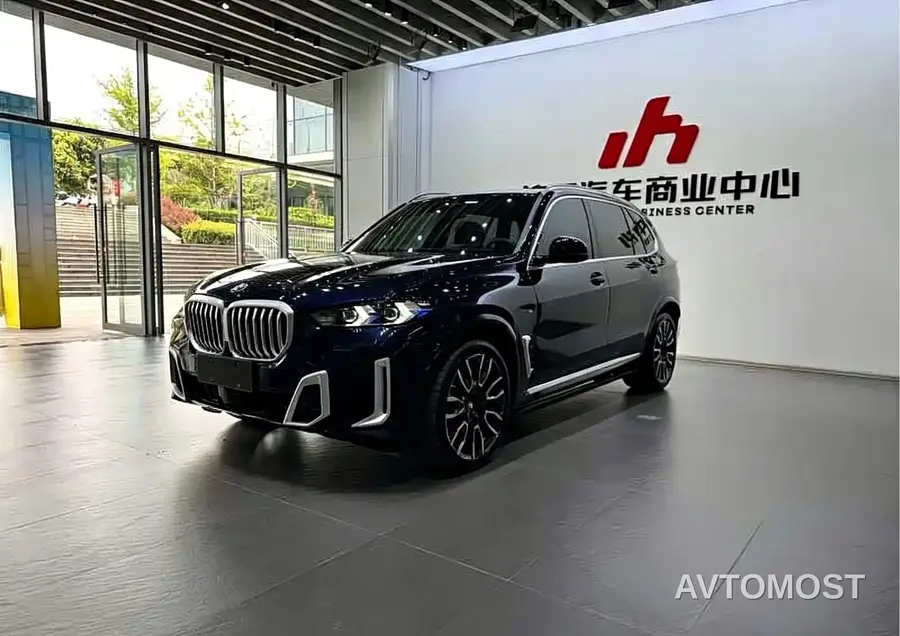 BMW X5 2023 xDrive 40Li M Sport Package