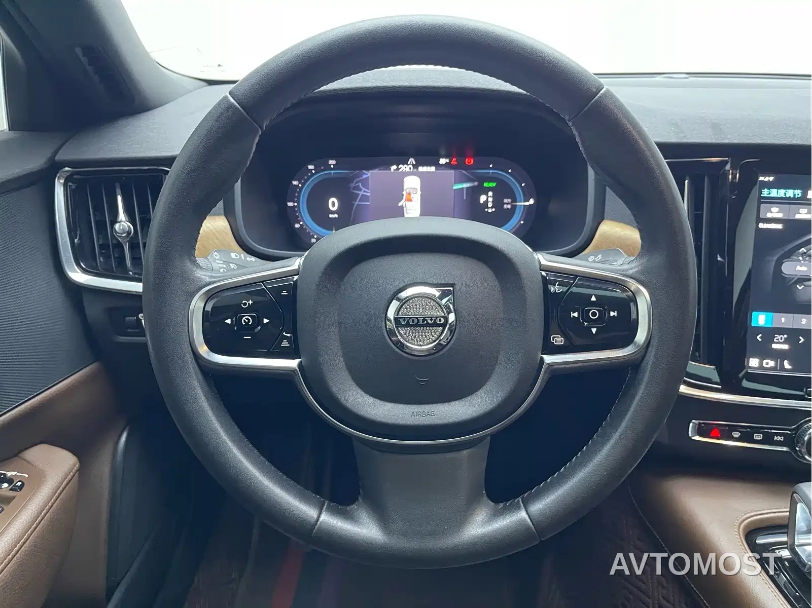 Volvo S90 Plug-in Hybrid 2022 T8 Recharge Plug-in Hybrid Momentum Luxury Edition — фото 17