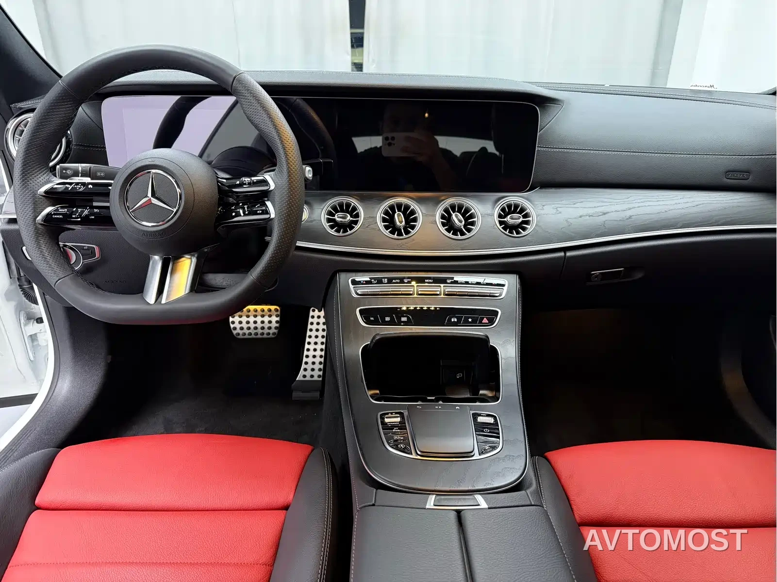 Mercedes-Benz E-Class (Import) 2023 E 260 Coupe — фото 8
