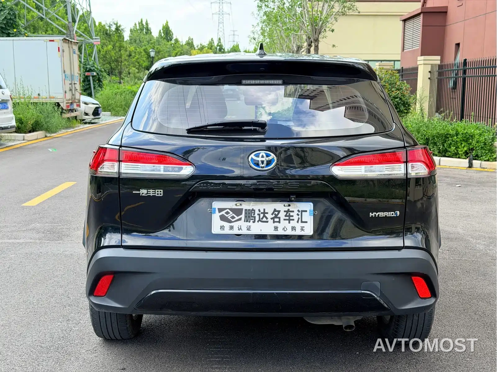 Toyota Corolla Cross 2023 Hybrid 2.0L Pioneer Edition — фото 8