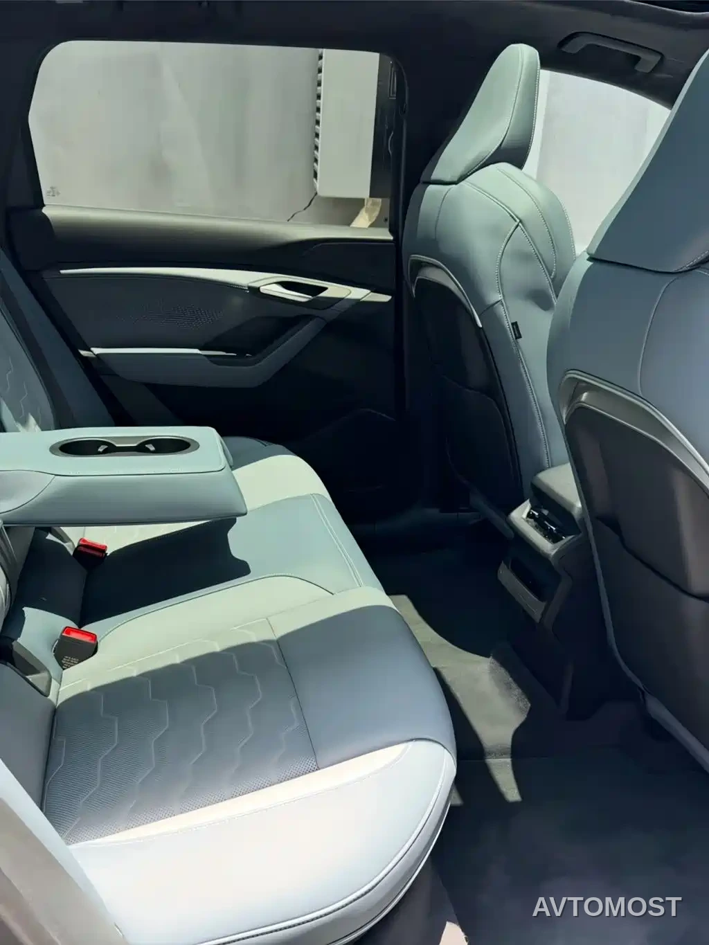 Audi Q6L e-tron 2025 Extended Range Edition — фото 5