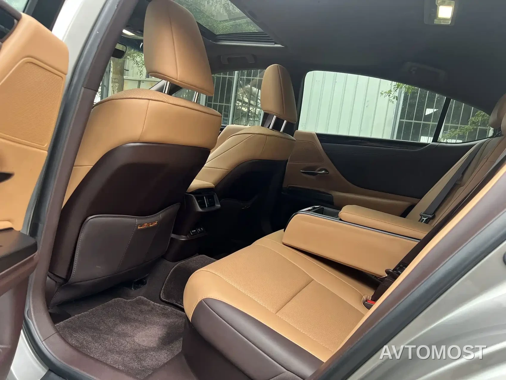 Lexus ES 2020 Model 300h Excellence Edition — фото 5