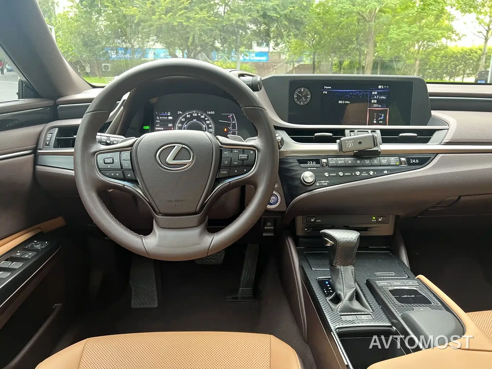Lexus ES 2020 Model 300h Excellence Edition — фото 10